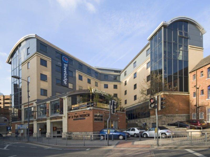 Travelodge Leeds Central Экстерьер фото