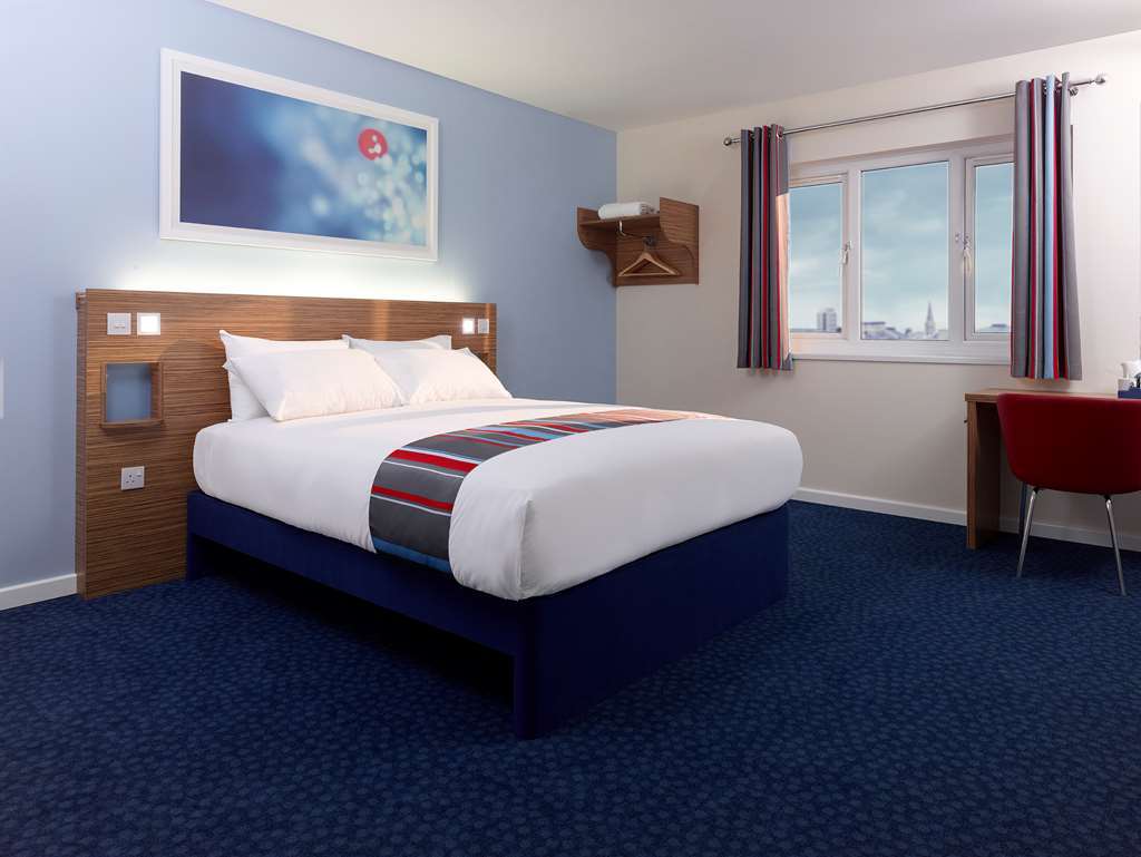 Travelodge Leeds Central Номер фото